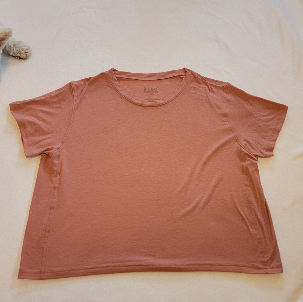 Fleo Crop Tee